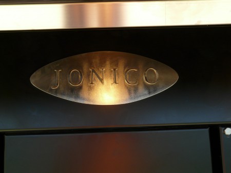 Arquitecto - Barbacoa encastrada en una de obra